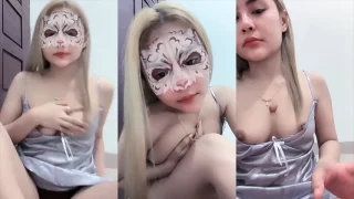 Bokep Indo Si Pirang Cute Pamerin Uting Nenen