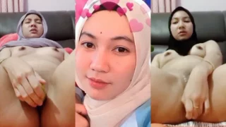 Bokep Indo Hijab Tiktok Cantik Sange Colmek Timun